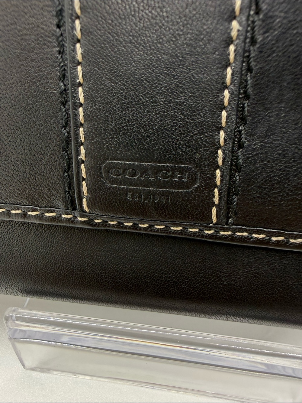 Coach Legacy Black Leather Wallet Lavender Interior - Picture 4 of 15